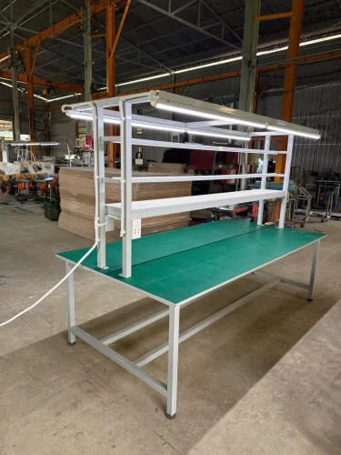 Bàn Thao Tác 2 Tầng Chống Tĩnh Điện