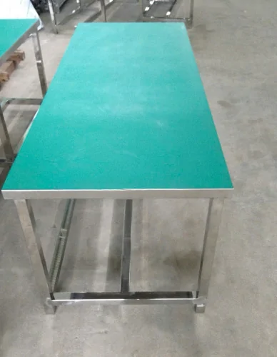Bàn Thao Tác Khung inox lót Thảm chống tĩnh điện